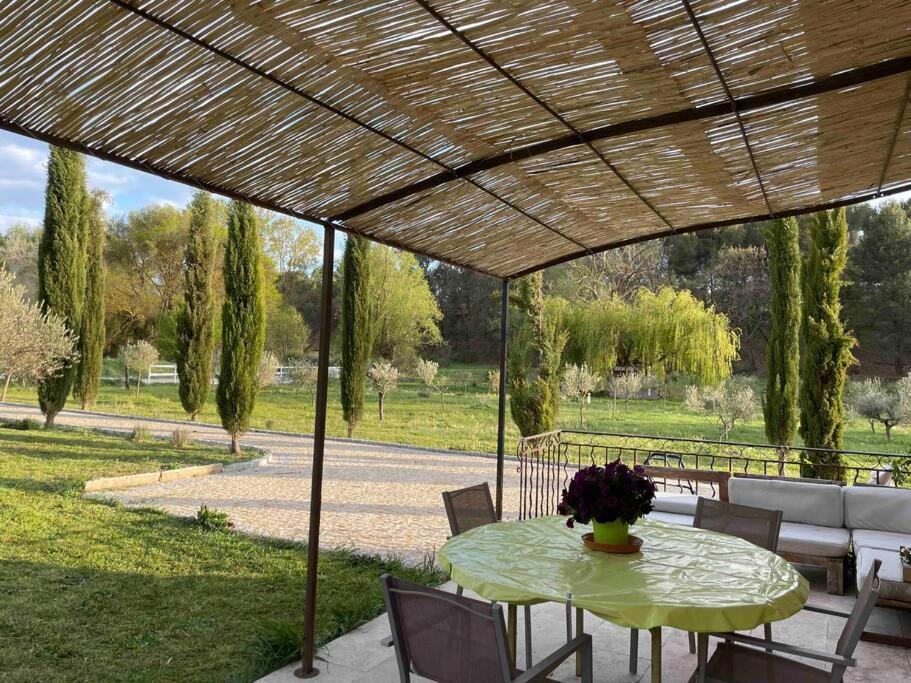 Maison Campagne Aixoise Éguilles Buitenkant foto